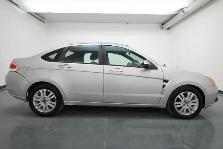 $1500 : Ford Focus 2008 SES 4dr Seda image 8