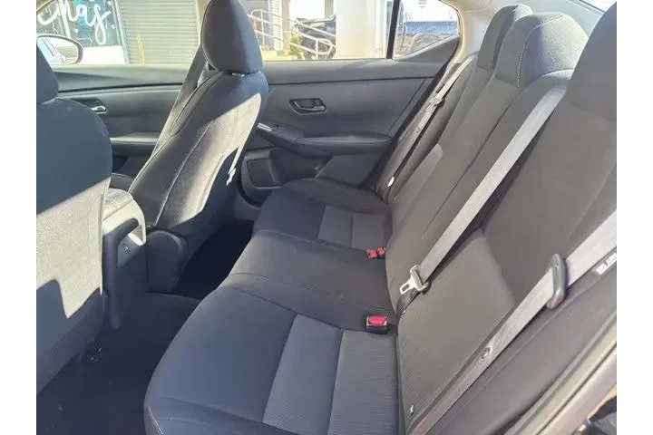 $18000 : Nissan Sentra 2024 SV 4dr Se image 10