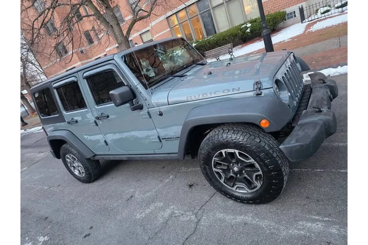 $16995 : 2014 Wrangler Unlimited Rubic image 8
