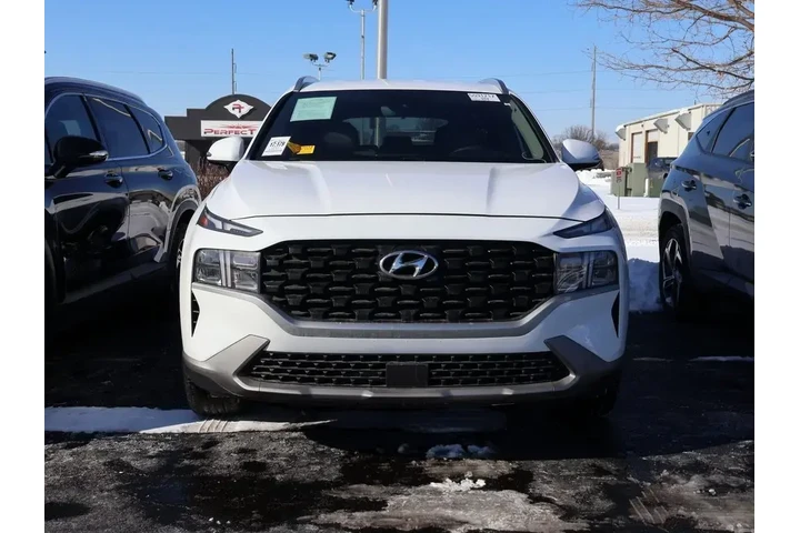 $23992 : Hyundai SANTA FE 2023 SEL 4d image 6