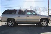 $7995 : 2003 Suburban 1500 thumbnail