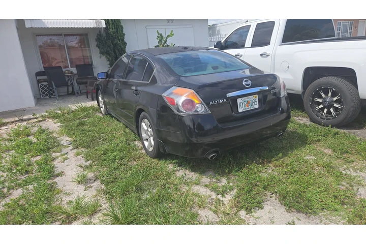 $1900 : 🚗2010 Nissan Altima, 🚗CASH🔥 image 4