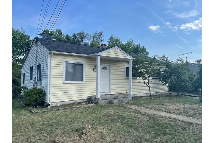 $2500 : SINGLE FAMILY HOUSE FOR RENT image 2