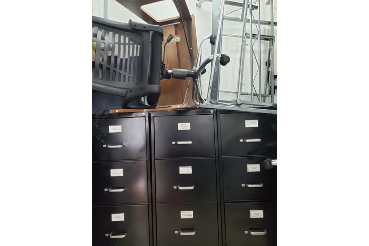 $30000 : Venta mobiliario / oficina image 3