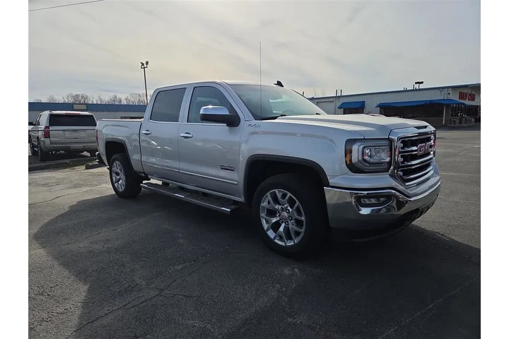 $31995 : 2018 GMC Sierra 1500 SLT Crew image 7