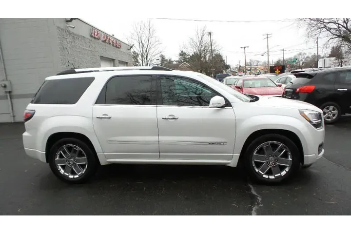 $9900 : 2016 GMC Acadia Denali image 4