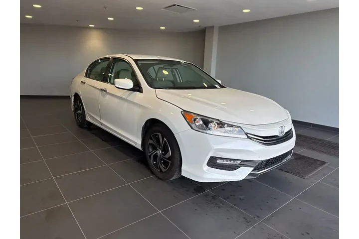 $16749 : Honda Accord 2017 LX 4dr Sed image 4