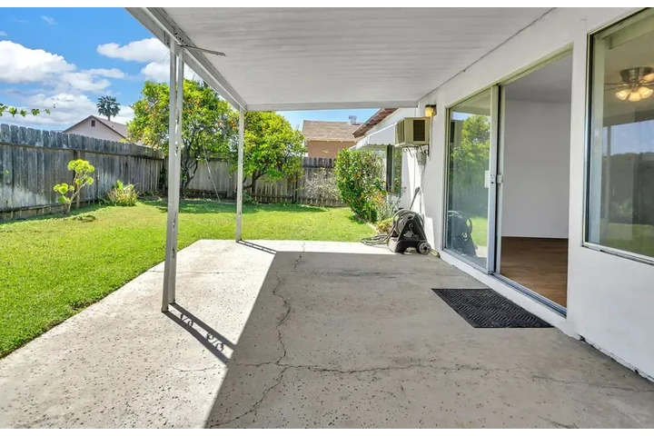 $1500 : Charming 3bed 2bath image 5
