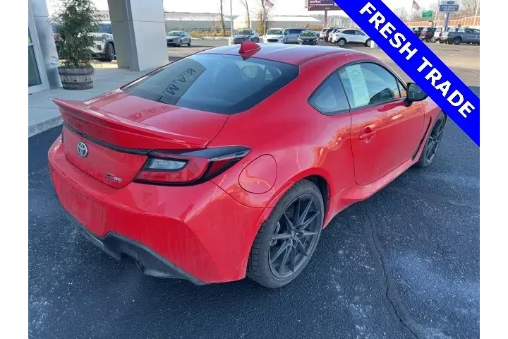 $29990 : Toyota GR86 2024 Premium 2dr image 7