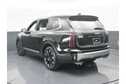 $33891 : Kia Telluride 2023 SX 4dr SU thumbnail