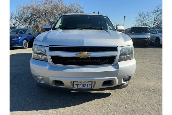 $12500 : Chevrolet Suburban 2014 4x2 image 8