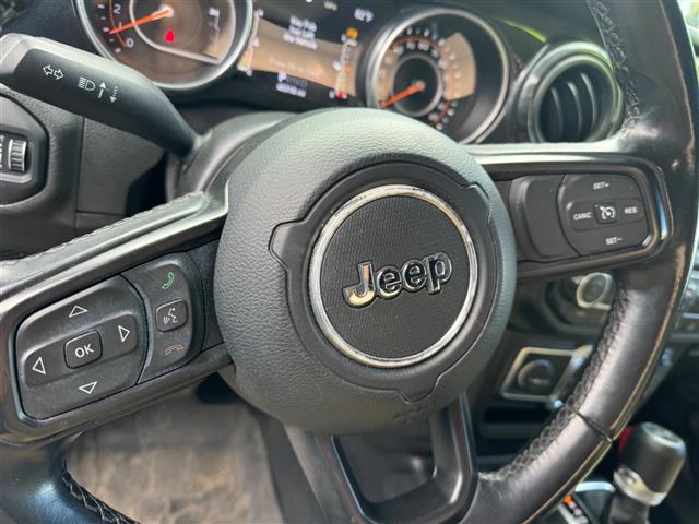 $32995 : 2020 Wrangler image 10