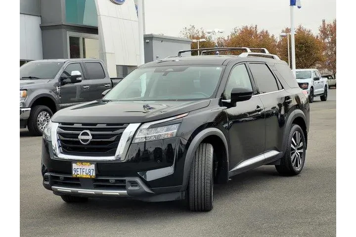 $31500 : Nissan Pathfinder 2023 Plati image 8