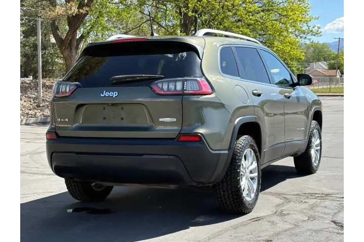 $10900 : 2019 Cherokee Latitude image 5