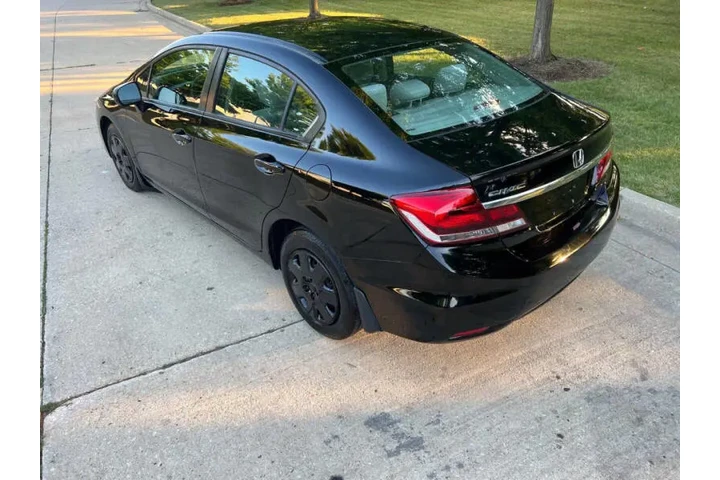 $6997 : 2015 Civic LX image 6