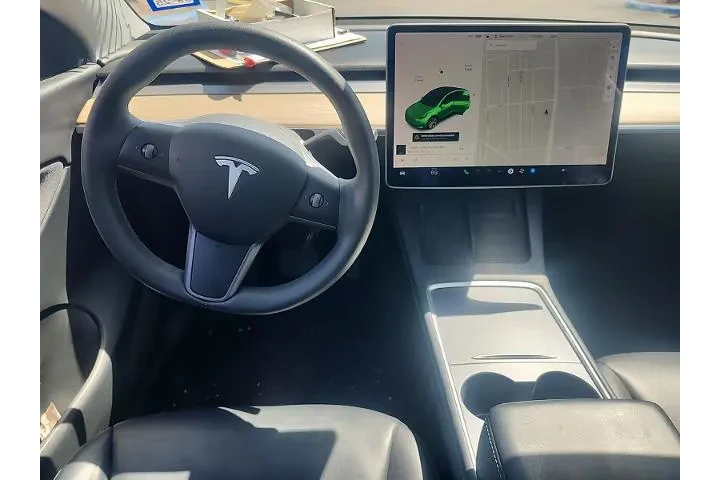 $29997 : Tesla Model Y 2021 AWD Long image 6