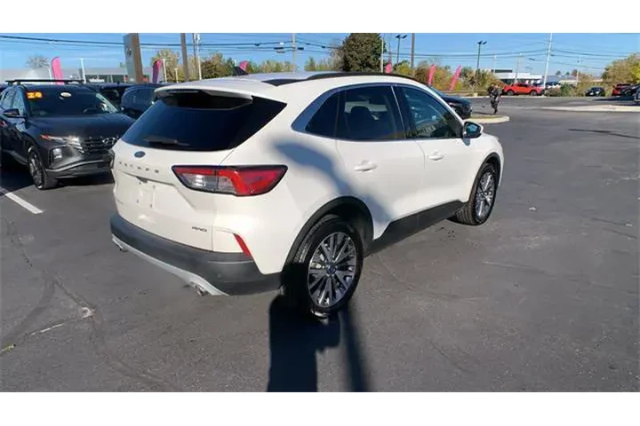 $18490 : Ford Escape 2022 AWD Titaniu image 5