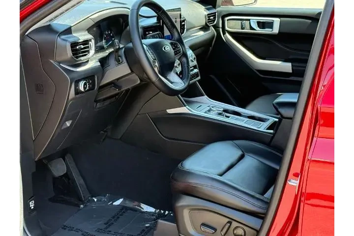 $26989 : Ford Explorer 2023 XLT 4dr S image 5