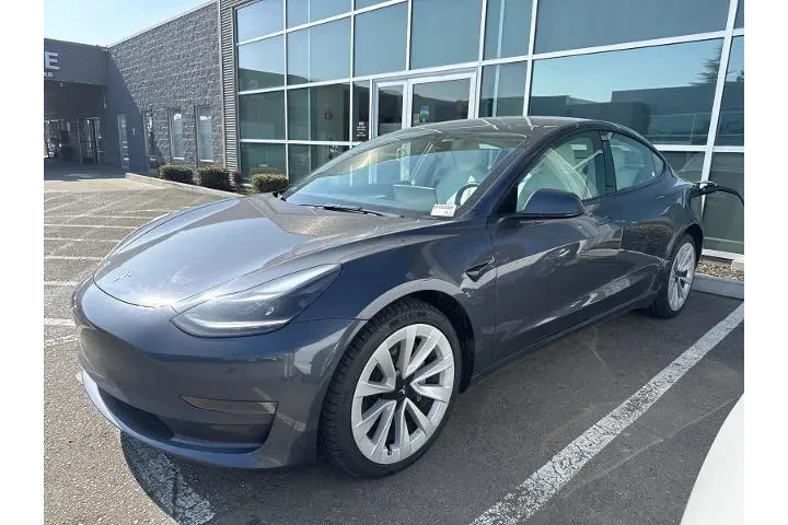 $29950 : Tesla Model 3 2023 AWD Long image 2