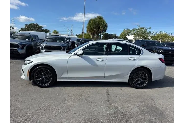 $39988 : BMW 3 Series 2025 AWD 330i x image 6