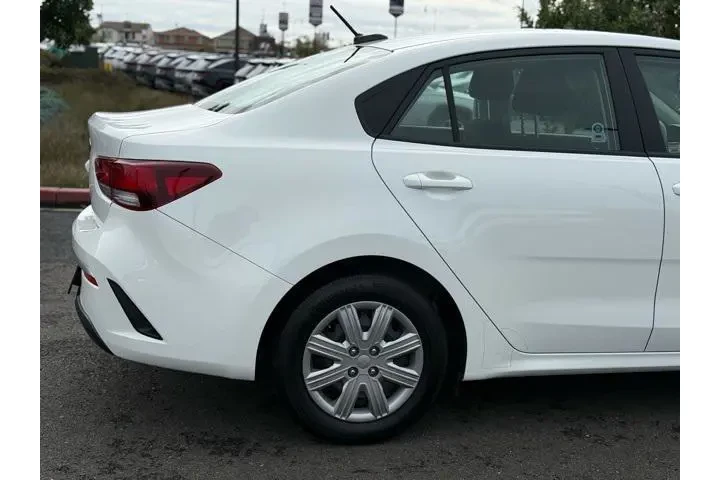 $13995 : Kia Rio 2021 LX 4dr Sedan image 7