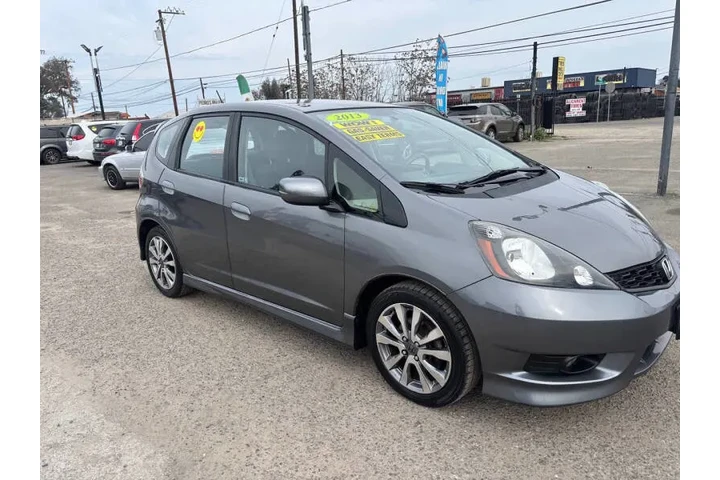 $9999 : 2013 Fit Sport image 3