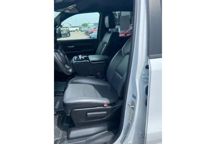 $27452 : Ram 1500 2023 4x2 Tradesman image 5