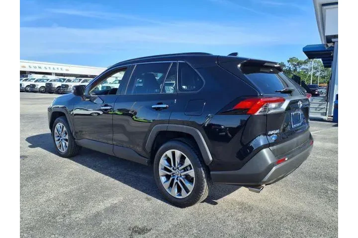 $21791 : Toyota RAV4 2020 Limited 4dr image 5