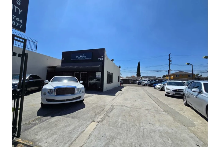 $7000 : Lote De Venta De Carros image 3