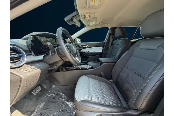 $20522 : Chevrolet Trax 2025 LT 4dr C image 10