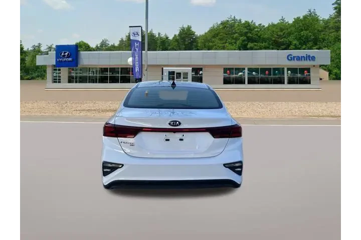 $12990 : Kia Forte 2019 FE 4dr Sedan image 8