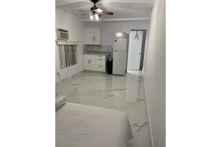 $1200 : Efficiencies  en westchester image 8