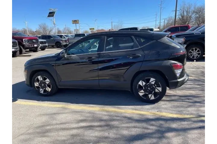 $19900 : Hyundai KONA 2025 SEL 4dr Cr image 9