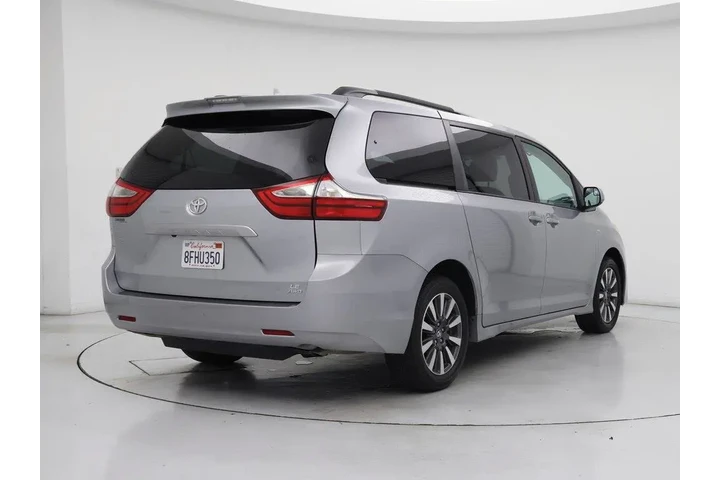 $35998 : Toyota Sienna 2018 AWD LE 7- image 8