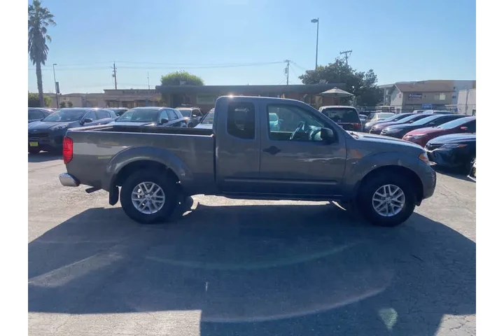 $19999 : 2019 Frontier SV image 4