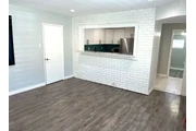 $1900 : 2 Bedroom Home in Los Angeles thumbnail