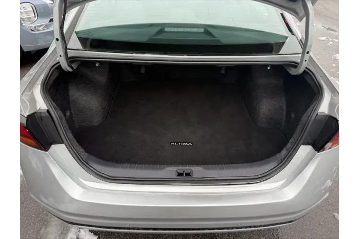 $17960 : Nissan Altima 2023 2.5 SV 4d image 10