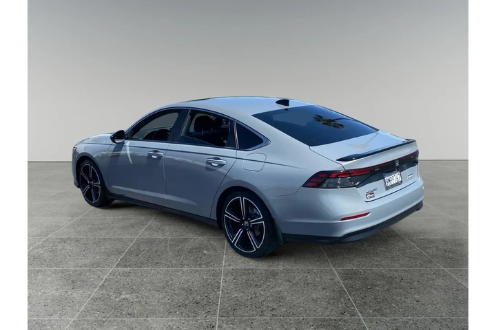 $31268 : Honda Accord Hybrid 2024 Spo image 3