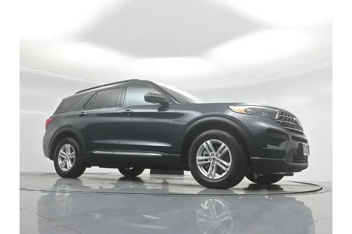$33500 : Ford Explorer 2024 XLT 4dr S image 4
