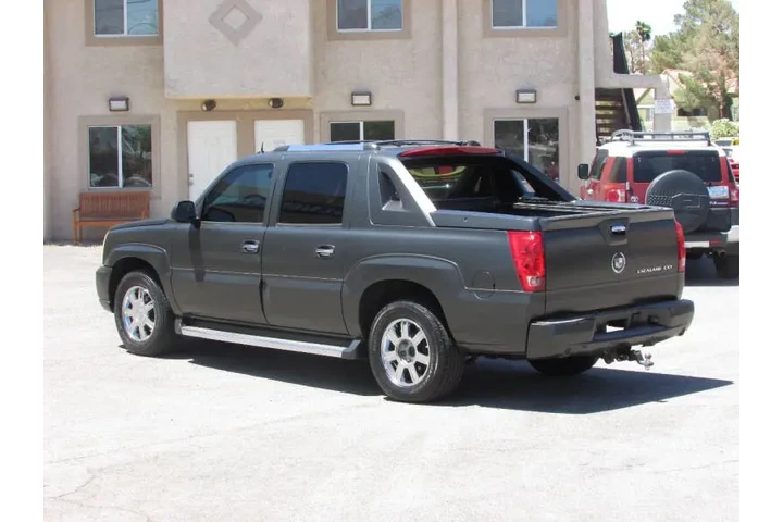 $9995 : 2005 Escalade EXT image 5