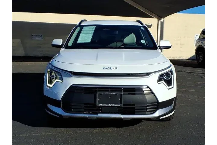 $21779 : Kia Niro 2023 EX 4dr Crossov image 2