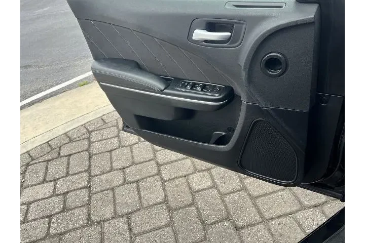 $18947 : Dodge Charger 2023 SXT 4dr S image 6