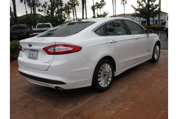 $9575 : Ford Fusion Hybrid 2016 SE 4 image 4