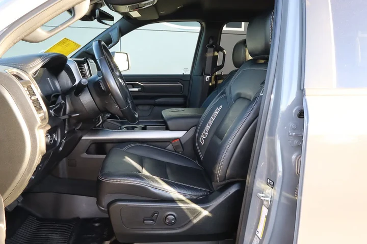 $45988 : 2023 1500 Rebel 4x4 Crew Cab image 7