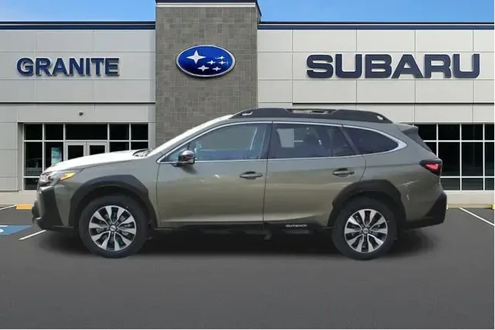 $27990 : Subaru Outback 2023 AWD Limi image 6