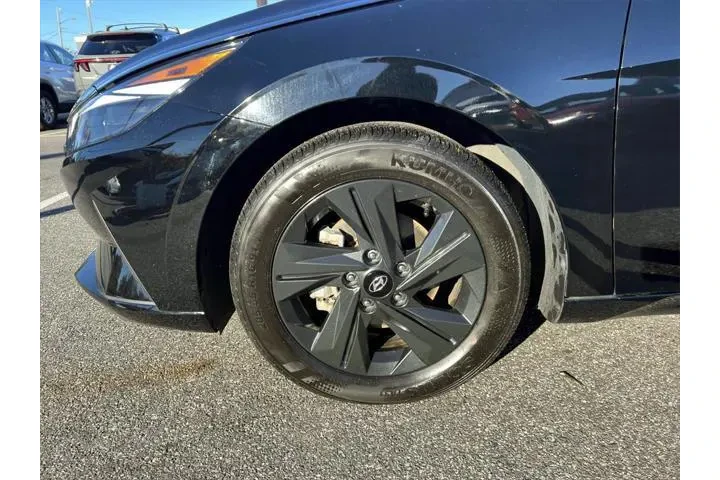 $23522 : Hyundai ELANTRA 2023 SEL 4dr image 7