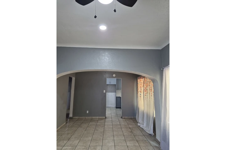 $2300 : Rento departmento 2brm. image 3
