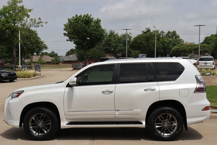 $29855 : 2017 GX 460 4WD image 8