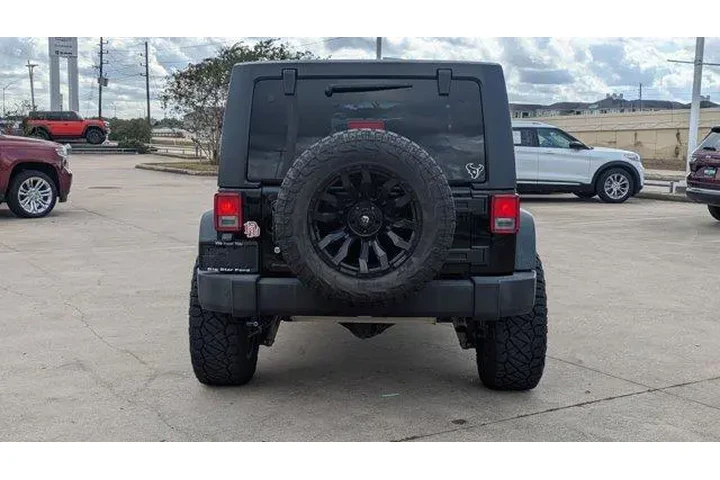 $20495 : Jeep Wrangler JK Unlimited 2 image 4