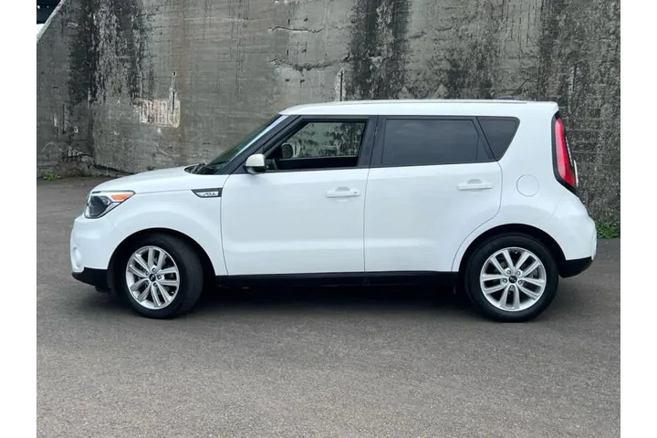 $10988 : 2018 Soul + image 4